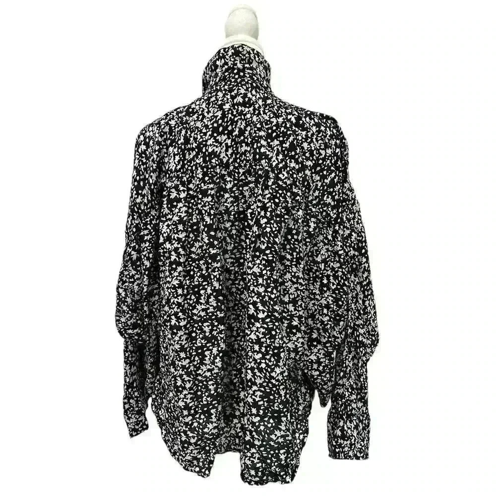 Mirth Handmade Edition Button Up Blouse size M - Picture 4 of 8